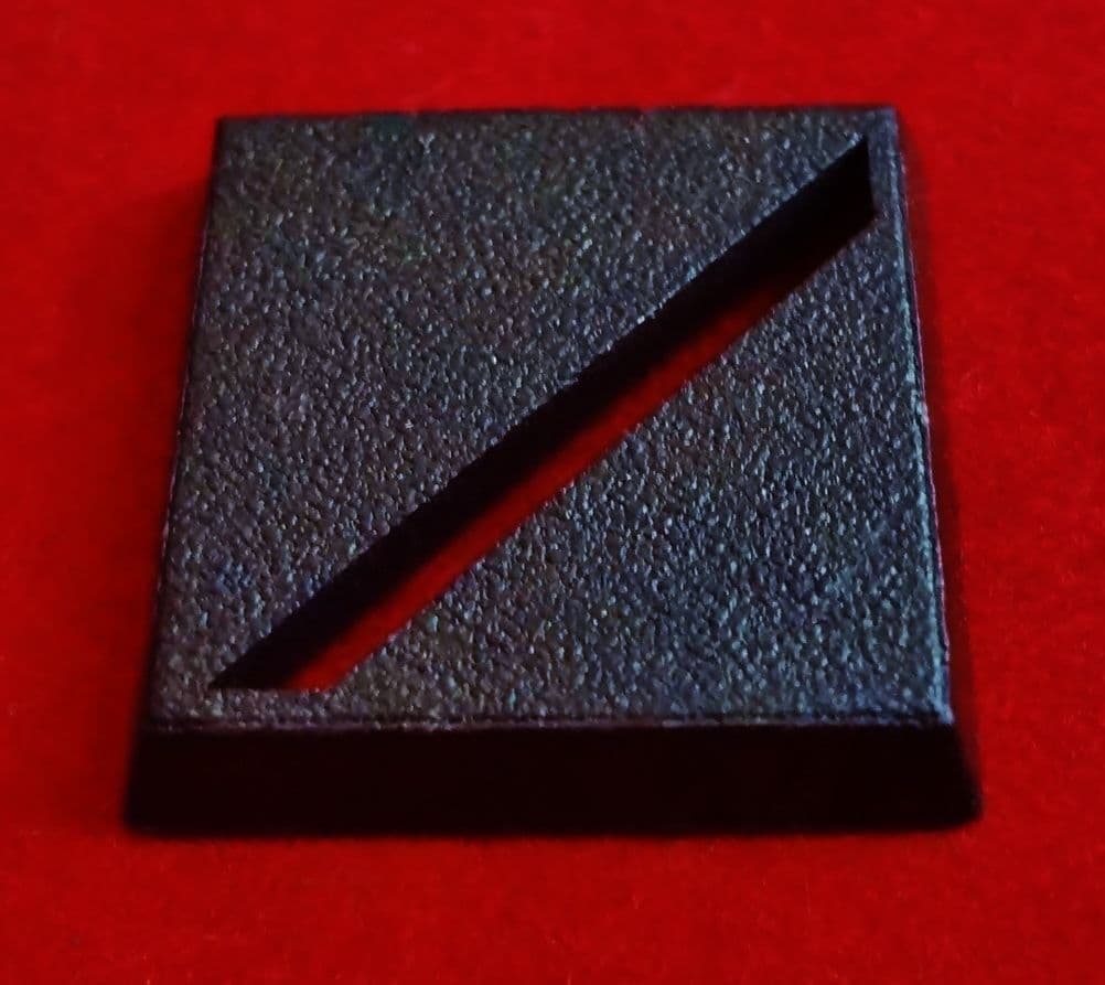 20mm Games Workshop Square slotta diagonal slotted plastic black Warhammer Wargame Base x1 (2)