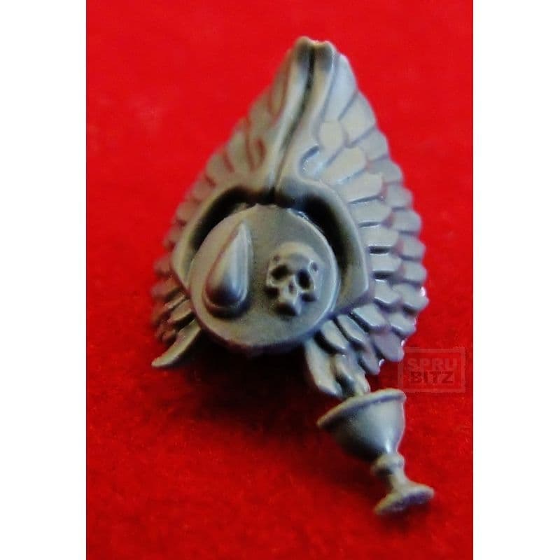Blood Angel Sanguinary Guard Winged Shoulder Pad (drip & skull)