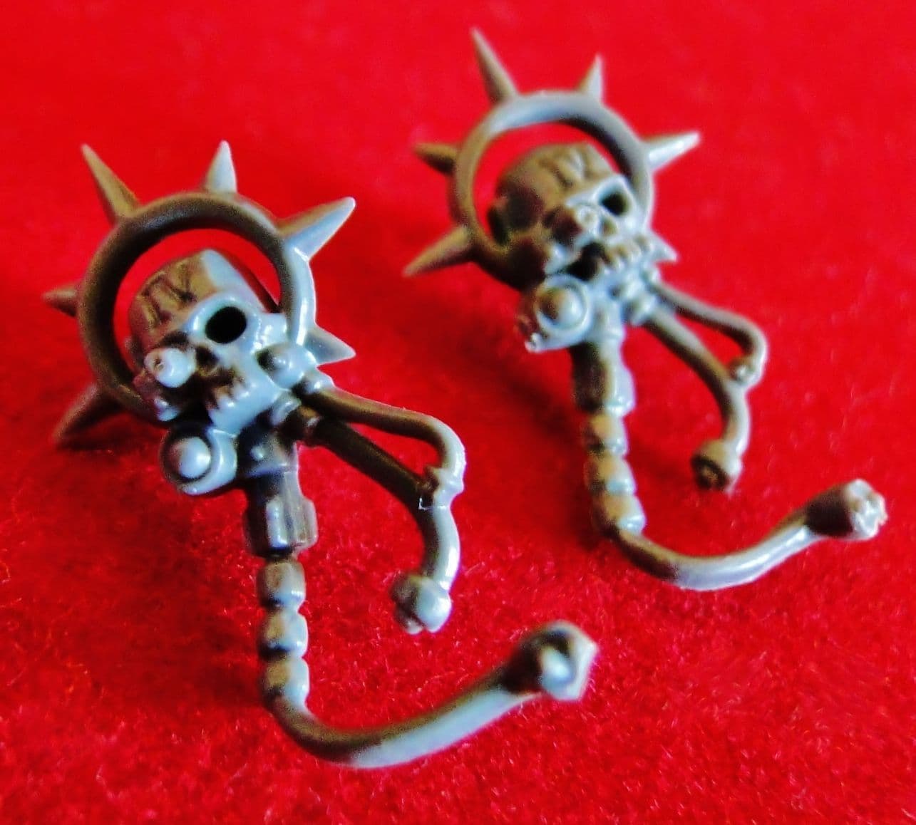 Devastator Squad Servo Cyber Skull Familiar x2