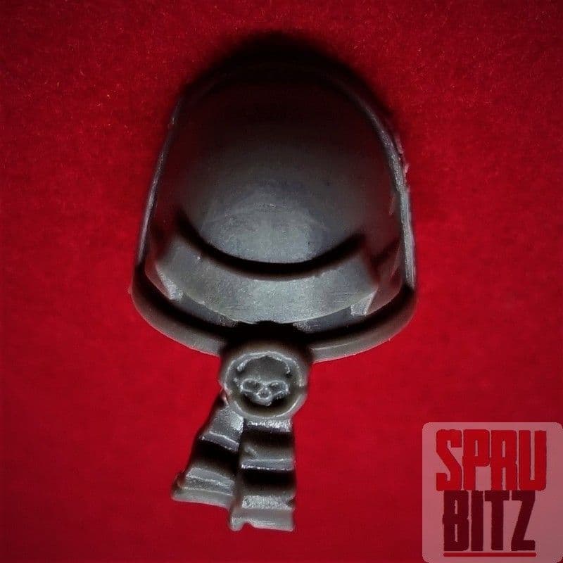 Grey Knights Strike Squad Shoulder Pad (J)