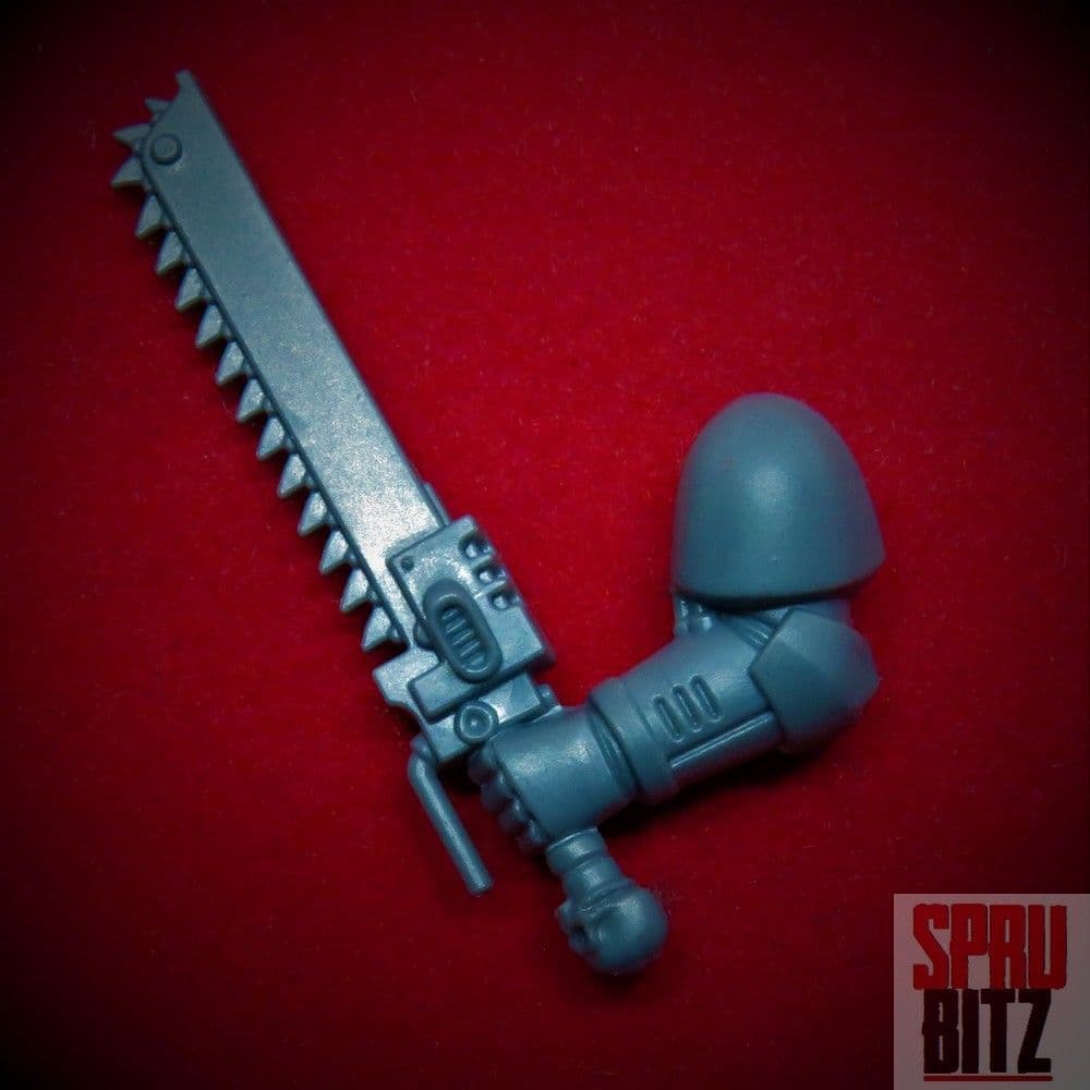 Space Marine Assault Squad Chainsword Skull Pommel (C)
