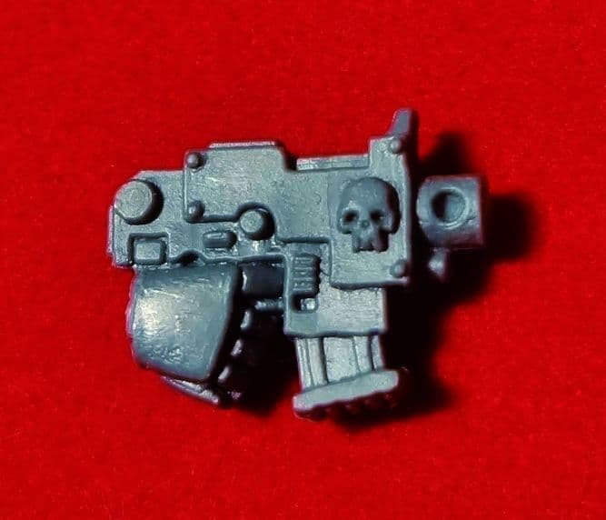 Space Marine Commander right hand Bolt Pistol