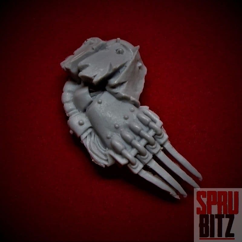 Space Marine Veteran Lightning Claw right (finecast)