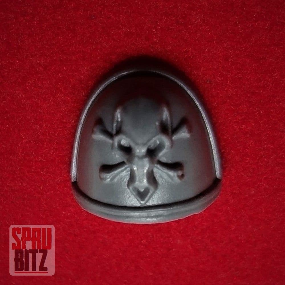 Space Wolves Grey Hunters Shoulder Pad