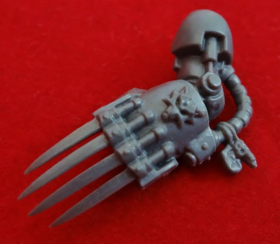 Space Wolves Wolf Guard Terminators Lightning Claw left arm A