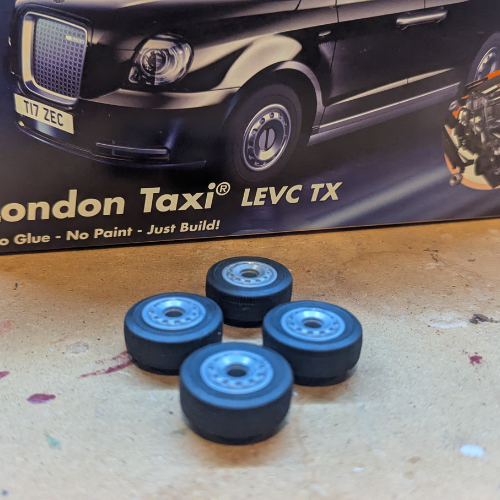 Airfix QuickBuild London Taxi Set of Wheels and Tyres