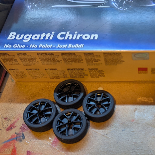 Airfix QuickBuild Bugatti Chiron Set of Wheels and Tyres
