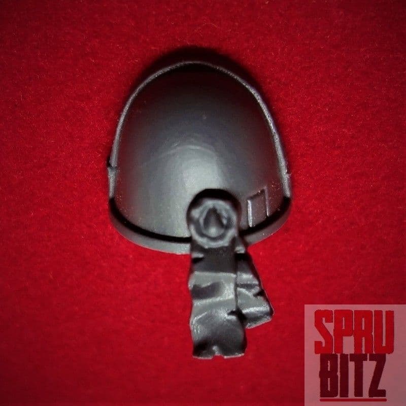 Blood Angel Death Company Shoulder Pad (O)