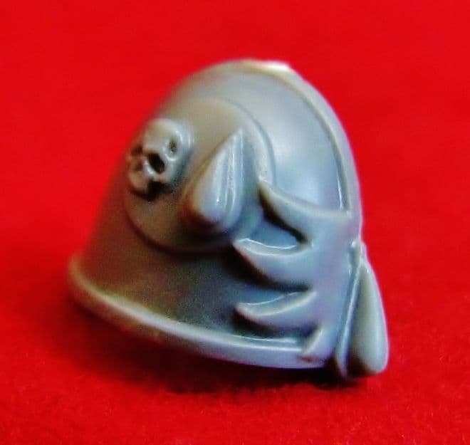 Blood Angel Sanguinary Guard Space Marine Shoulder Pad (skull & drip) x1