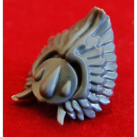 Blood Angel Sanguinary Guard Winged Shoulder Pad (drips)