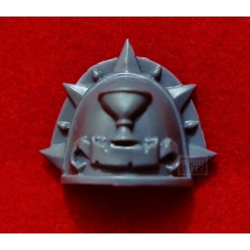 Blood Angel Shoulder Pad (pointed chalace)