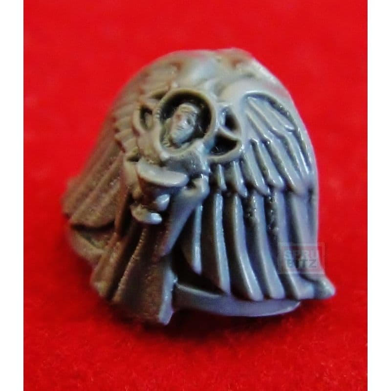 Blood Angels Sanguinary Guard Shoulder Pad (winged angel)