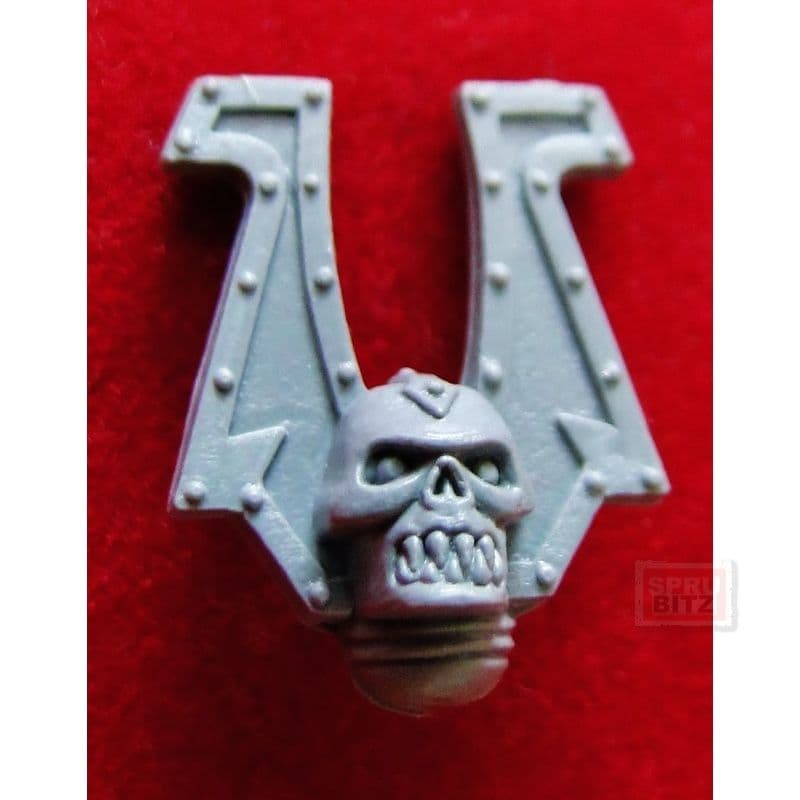 Chaos Khorne Berzerkers Helmet Head skull