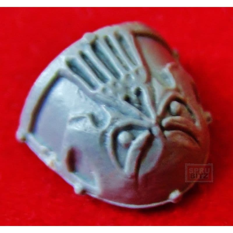 Chaos Khorne Berzerkers Shoulder Pad skull (B)