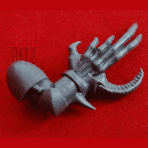 Chaos Space Marine Possessed Right Arm long fingers D