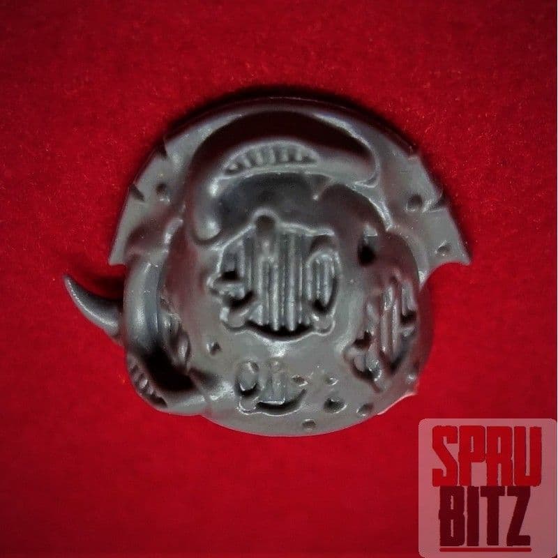 Chaos Space Marine Raptors Warp Talons Shoulder Pad (B)