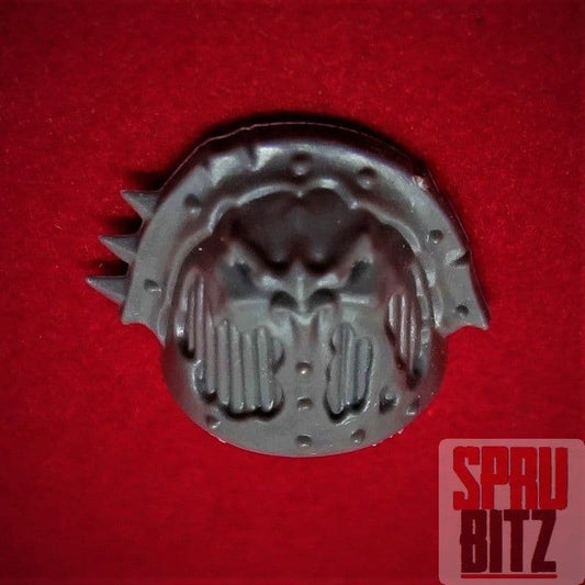 Chaos Space Marine Raptors Warp Talons Shoulder Pad (E)