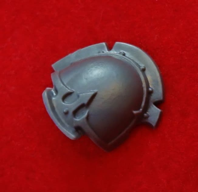 Chaos Space Marine Terminators Shoulder Pad (C)