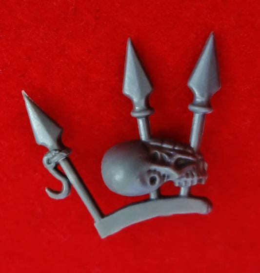 Chaos Terminators Hood Spikes Trophy Rack (A) Genestealer skull