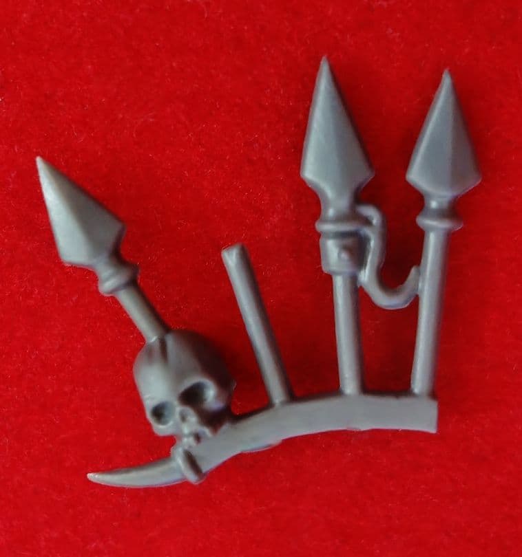 Chaos Terminators Hood Spikes Trophy Rack (B) skull