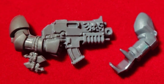 Dark Angel Veteran Boltgun Arms set (A)