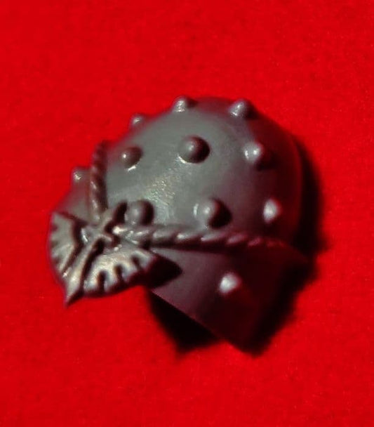 Dark Angel Veteran Shoulder Pad (studded)