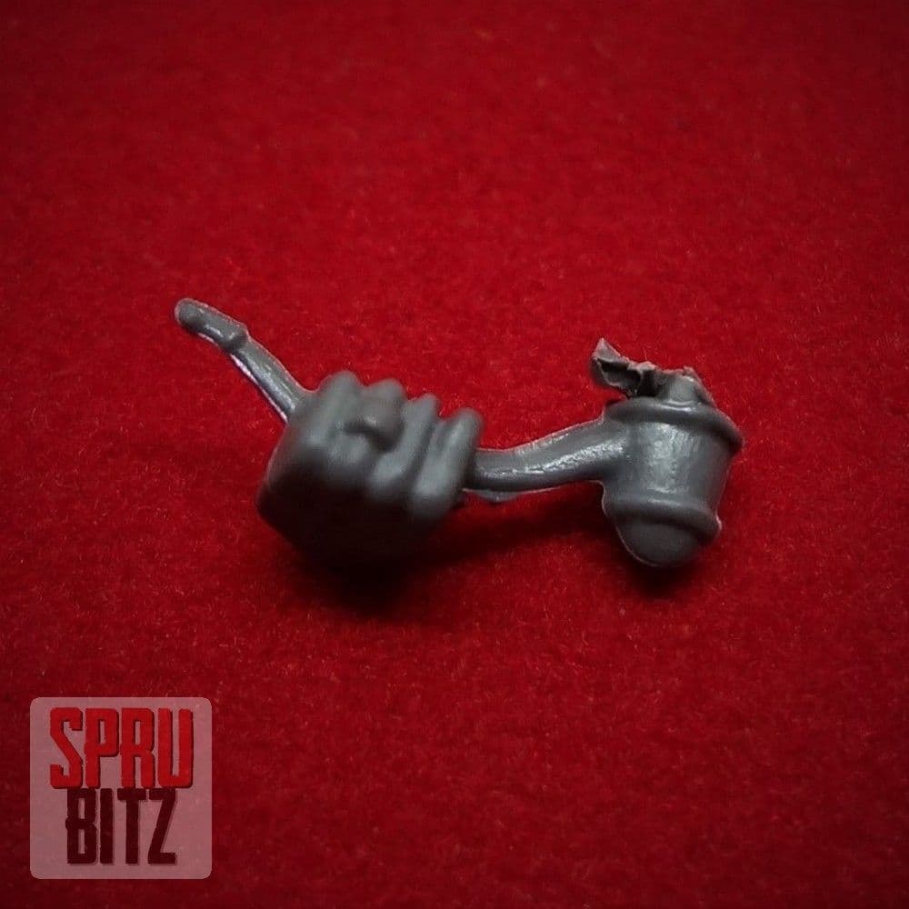 Dwarf Pipe Accessory (B)