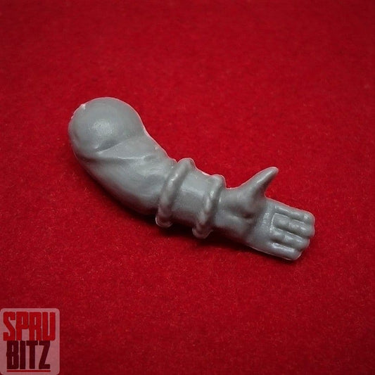 Dwarf Thunderer left arm open hand