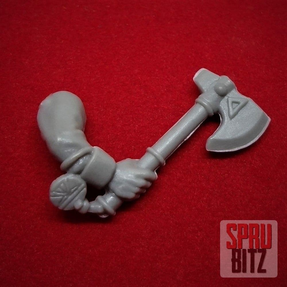 Dwarf Warriors Axe right arm (E)