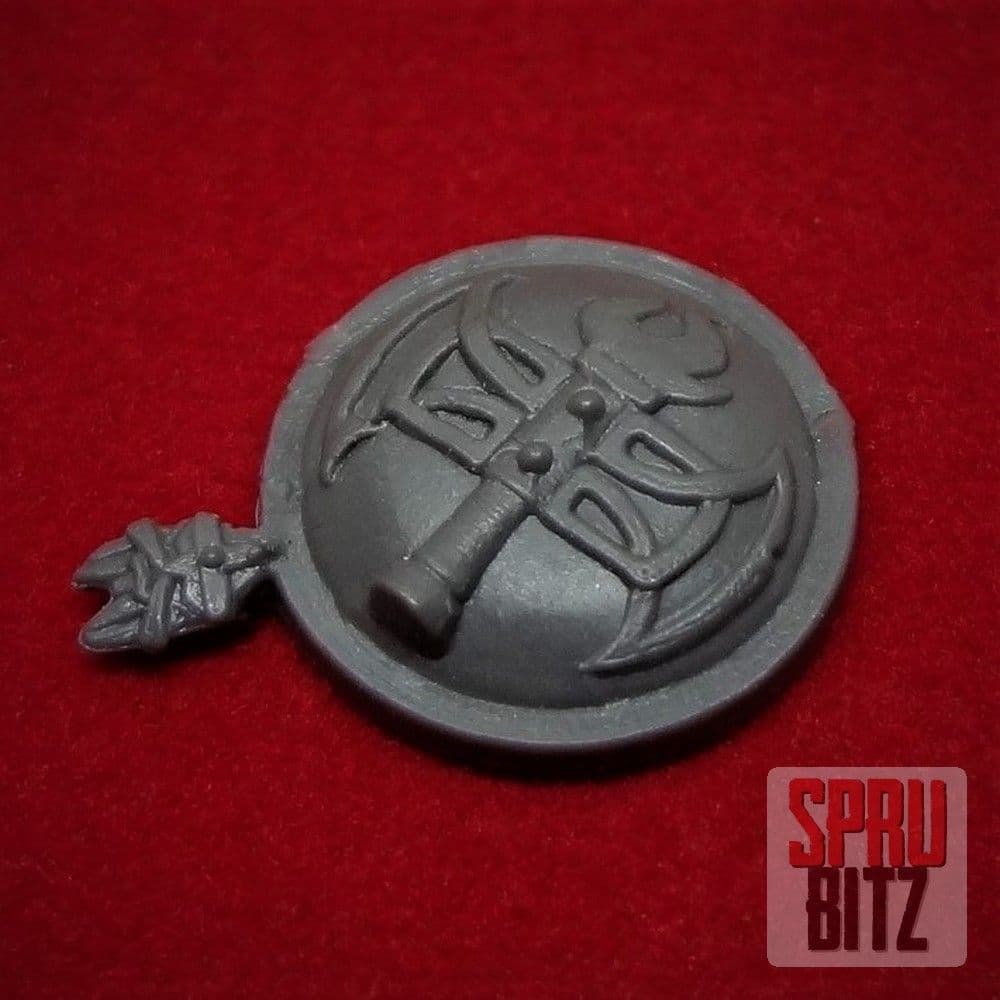 Dwarf Warriors Shield (L)