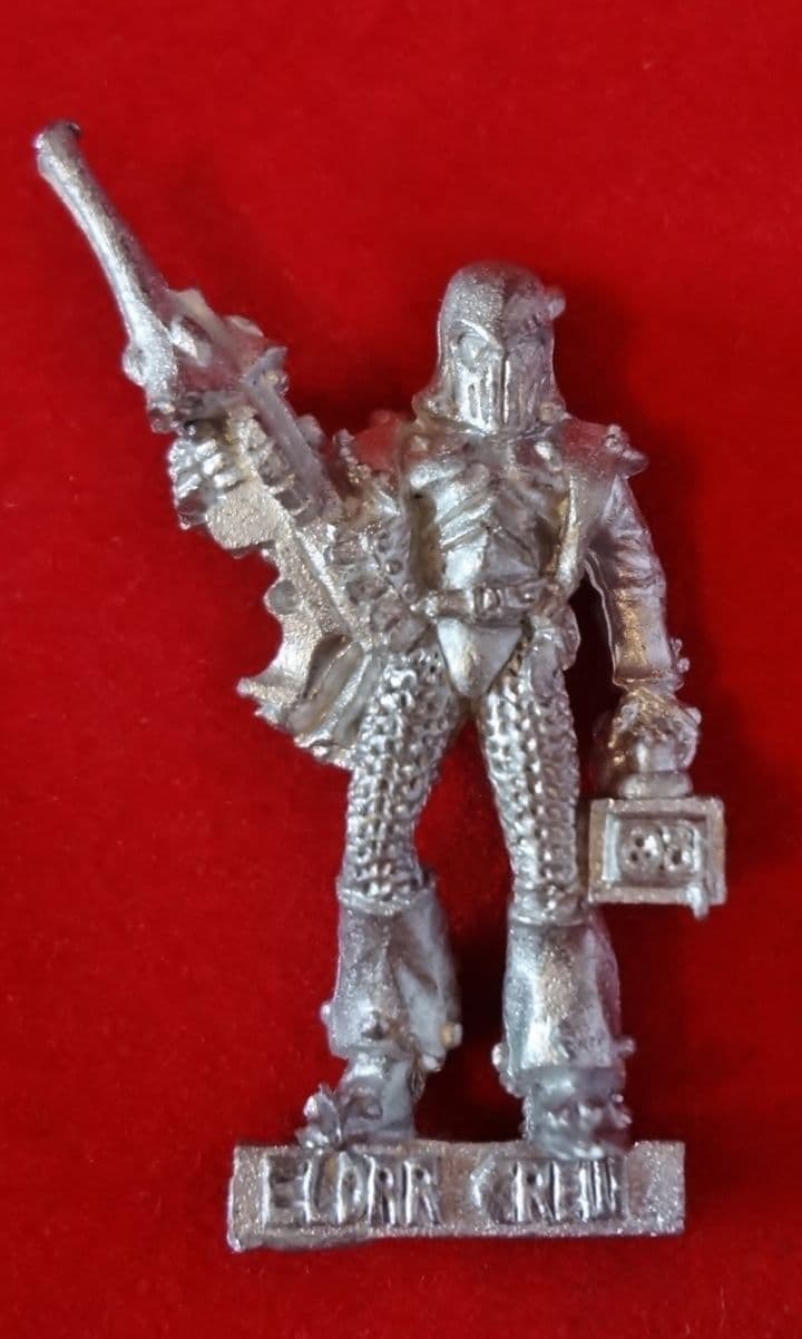 Eldar Anti-Grav Gunner with Shuriken Catapult and Helmet (OOP Metal)