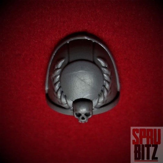 Ravenwing Command Squad Shoulder Pad (E)