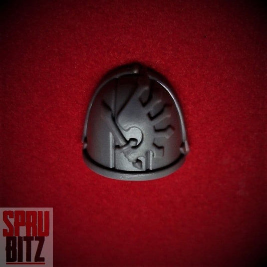 Ravenwing Command Squad Shoulder Pad (H)