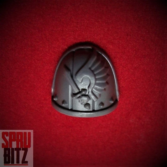 Ravenwing Command Squad Shoulder Pad (K)