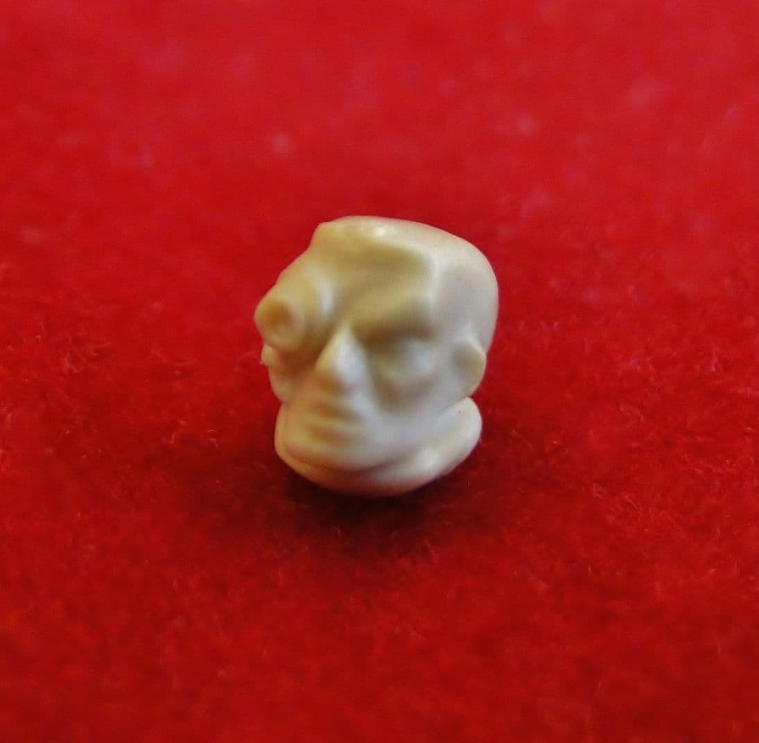 Rogue Trader Space Marine Sergeant bare flesh head