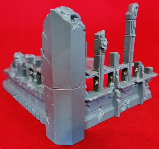 Ruined Building Scenery from Warhammer 40,000 3rd edition (B)
