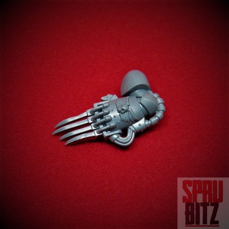 Space Marine Assault Squad Lightning Claw