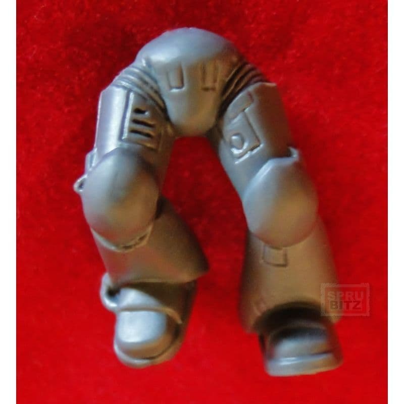 Space Marine Assault Squad Mark VII Legs (L)