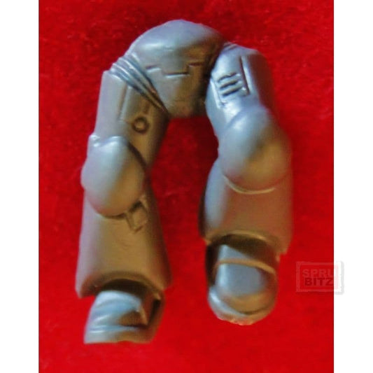 Space Marine Assault Squad Mark VII Legs (R)