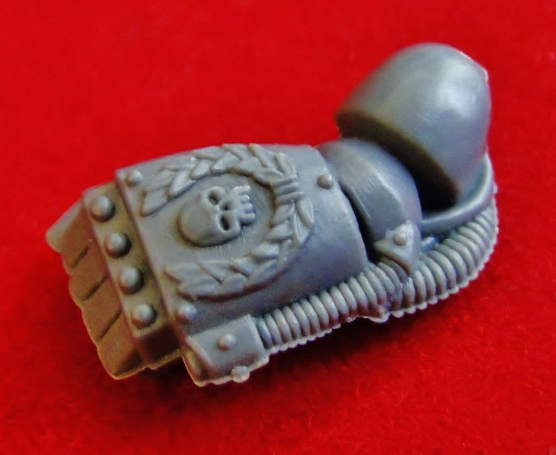 Space Marine Commander Powerfist