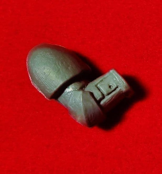 Space Marine Commander Right Arm no hand (A)