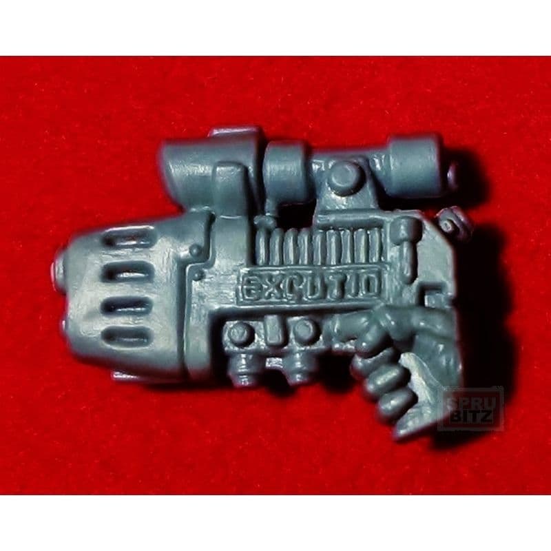 Space Marine Commander right hand Plasma Pistol