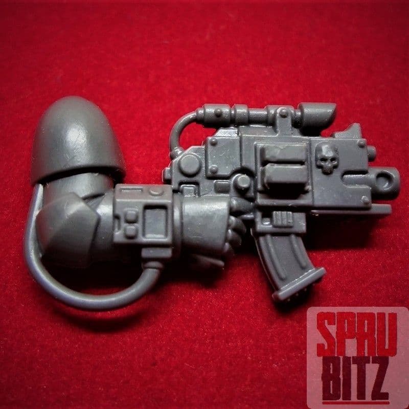 Space Marine Deathwatch Veterans Boltgun (C)