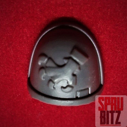 Space Marine Deathwatch Veterans Shoulder Pad (G)
