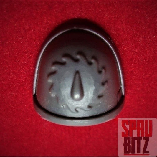 Space Marine Deathwatch Veterans Shoulder Pad (L)
