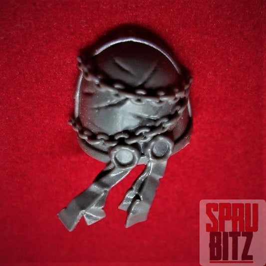 Space Marine Deathwatch Veterans Shoulder Pad (M)