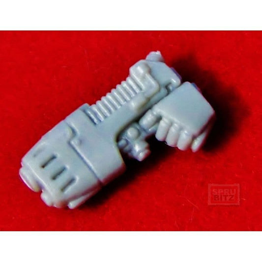 Space Marine left hand Plasma Pistol
