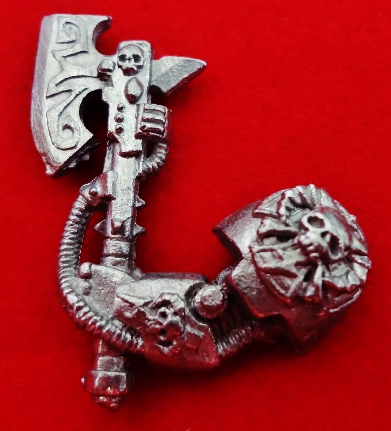 Space Marine Terminator Librarian Power Axe left arm 1994 (metal OOP)