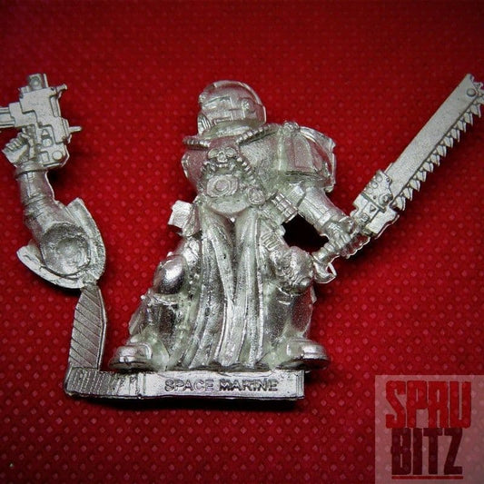 Space Marine Veteran with Chainsword (metal)