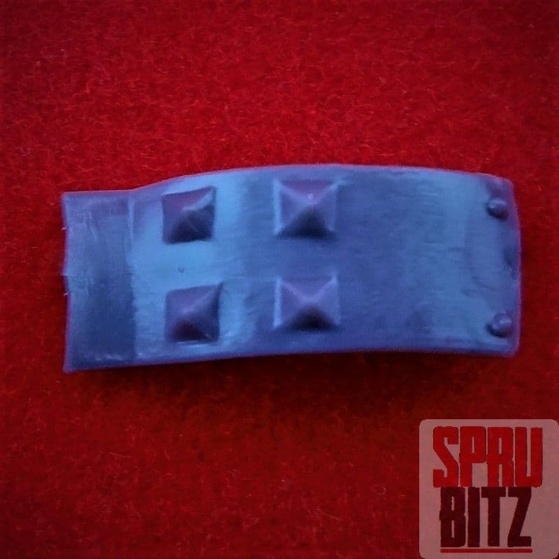 Space Ork Nobz Armour Plate (F)